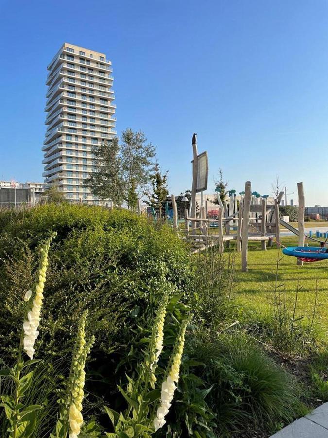 Central Park Tower Sea View Residence With Pool And Gym ออสเทนด์ ภายนอก รูปภาพ