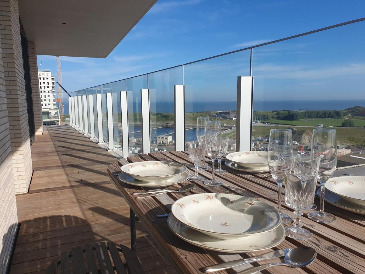 Central Park Tower Sea View Residence With Pool And Gym ออสเทนด์ ภายนอก รูปภาพ