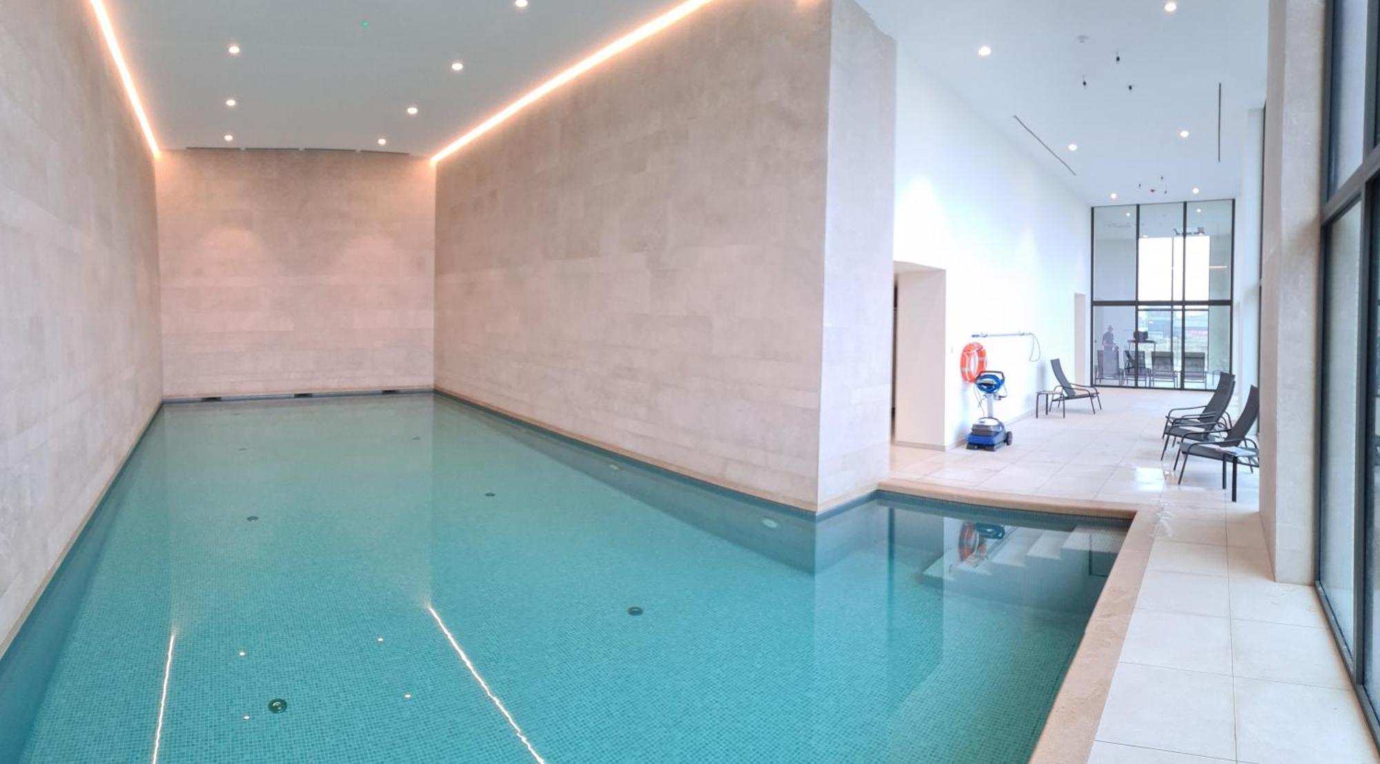 Central Park Tower Sea View Residence With Pool And Gym ออสเทนด์ ภายนอก รูปภาพ
