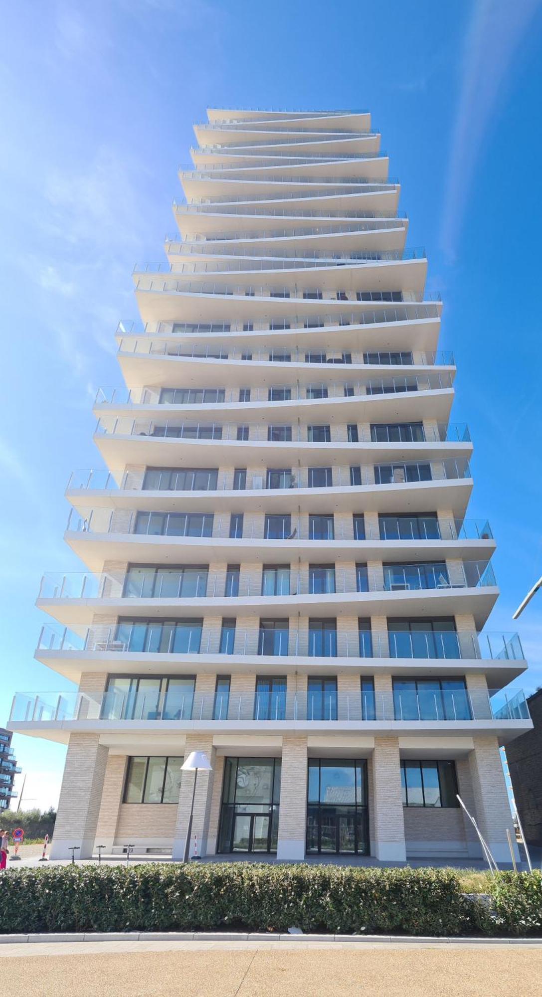 Central Park Tower Sea View Residence With Pool And Gym ออสเทนด์ ภายนอก รูปภาพ